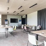 Voco , Cite Des Vins By Ihg 4* Бон