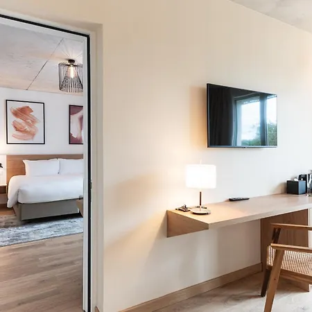 Voco Beaune , Cite Des Vins By Ihg 4*