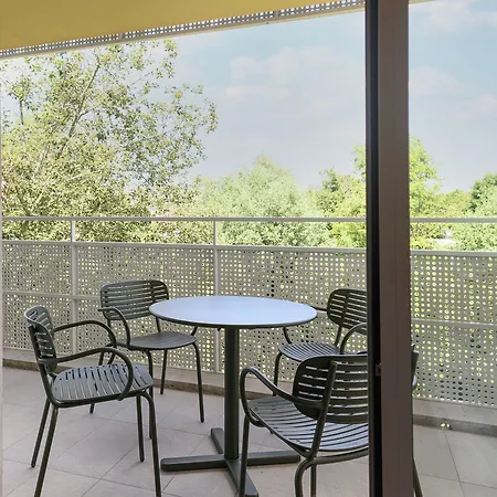 Voco , Cite Des Vins By Ihg Hotell Beaune (Cote d'Or)