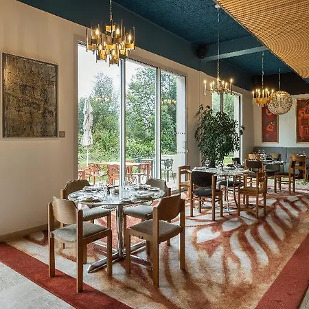 Voco , Cité Des Vins By Ihg Hotel Beaune (Cote d'Or)