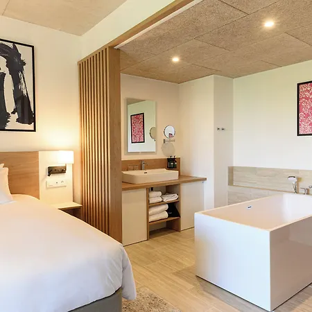 Voco , Cite Des Vins By Ihg Hotel 4*