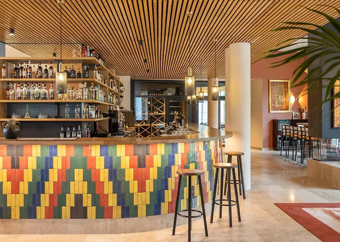 Voco , Cite Des Vins By Ihg Beaune (Cote d'Or)