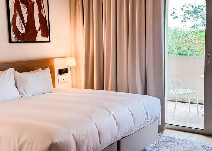 Voco , Cite Des Vins By Ihg Beaune (Cote d'Or)