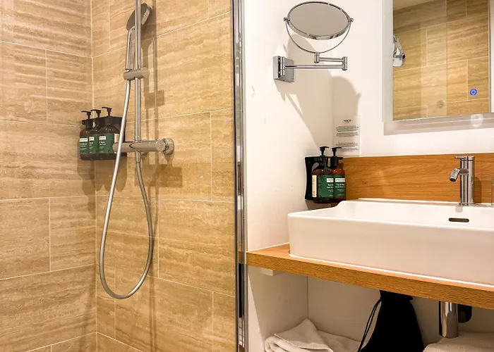 Voco , Cite Des Vins By Ihg Бон